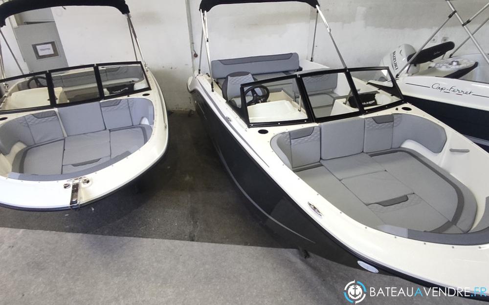 Bayliner Element M17 interieur photo 4