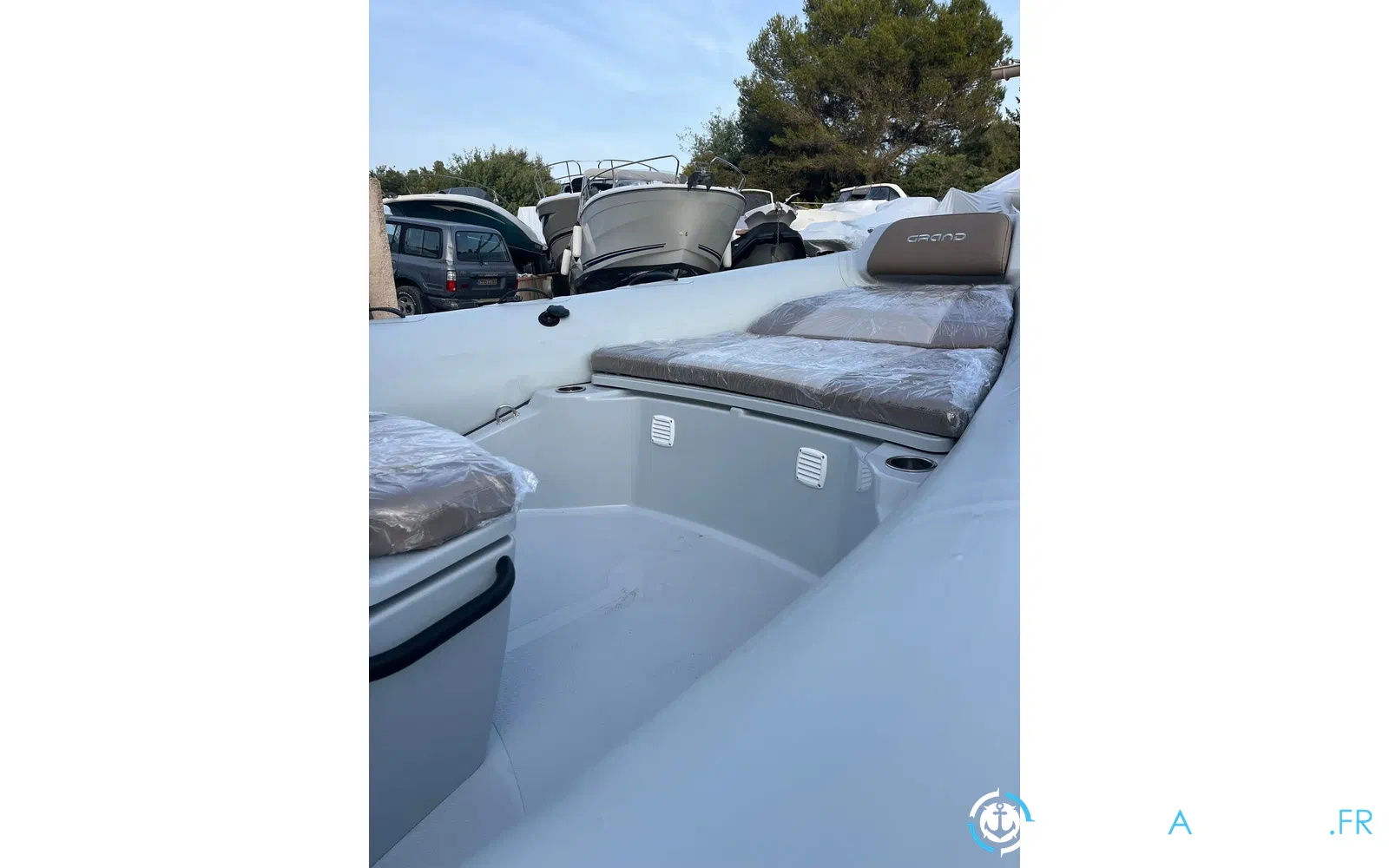 slider 2 Grand Golden Line 680