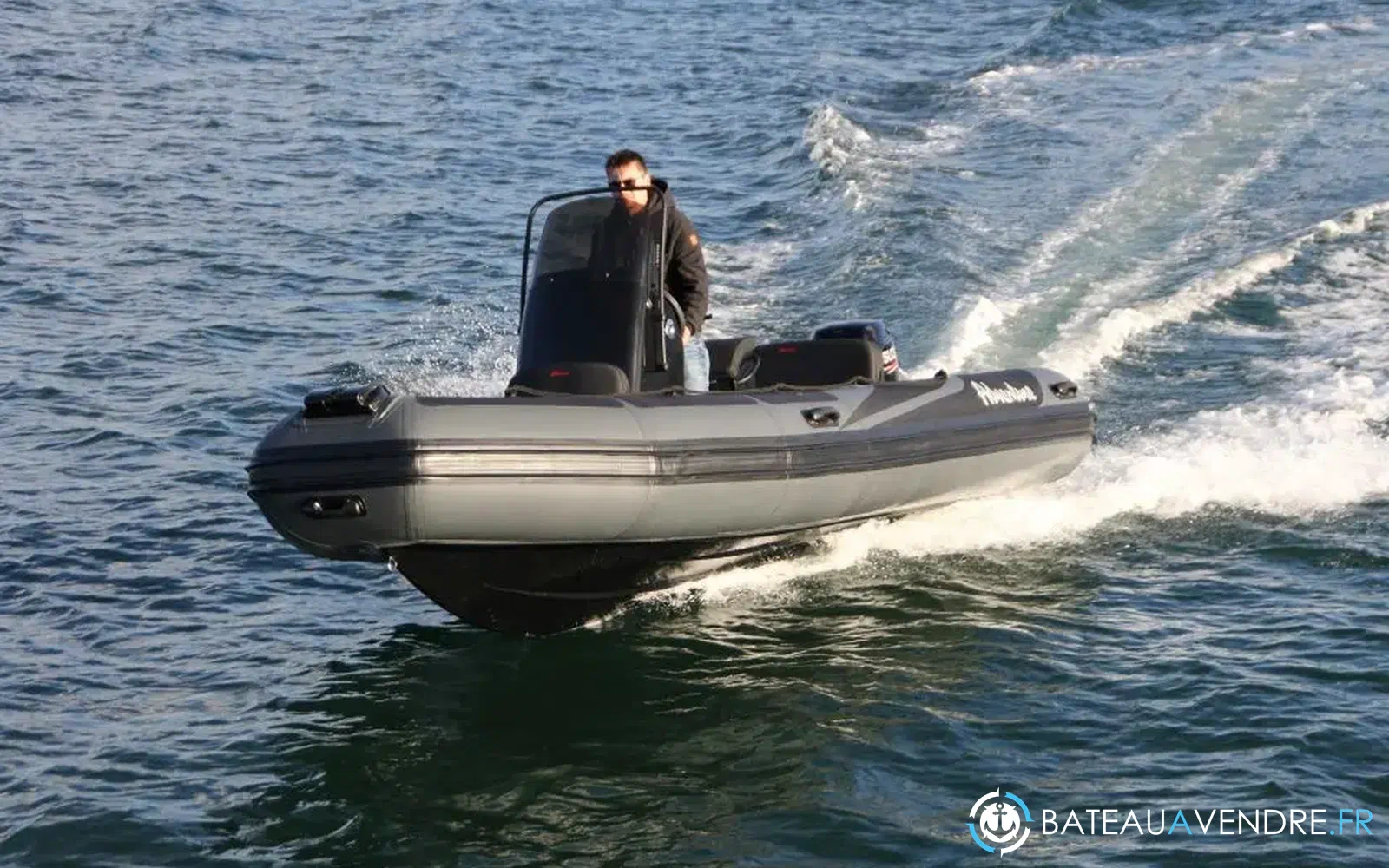 slider 0 Adventure Vesta 550 Profish