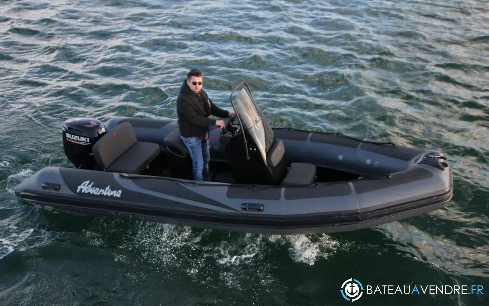 slider 3 Adventure Vesta 550 Profish
