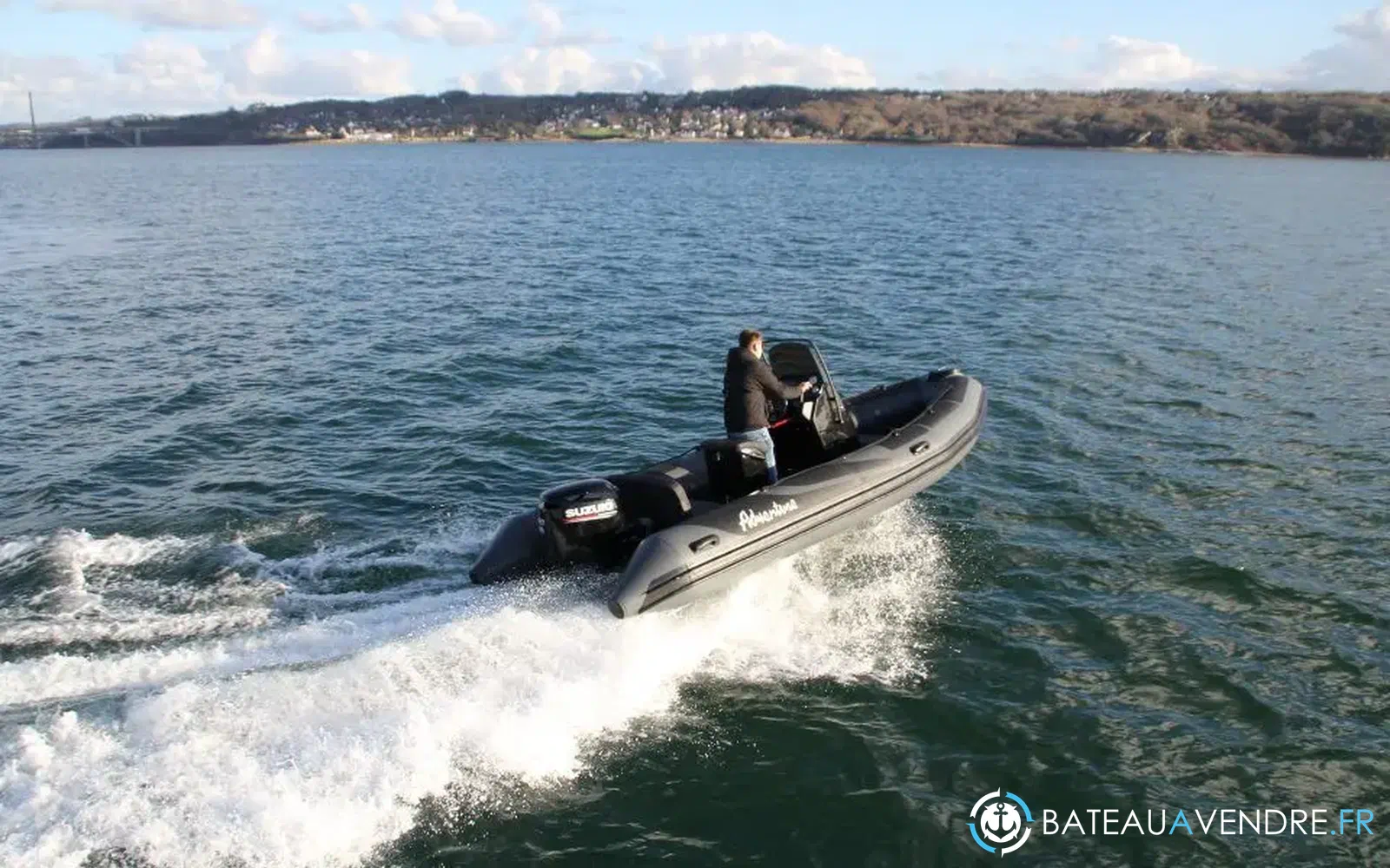 slider 1 Adventure Vesta 550 Profish