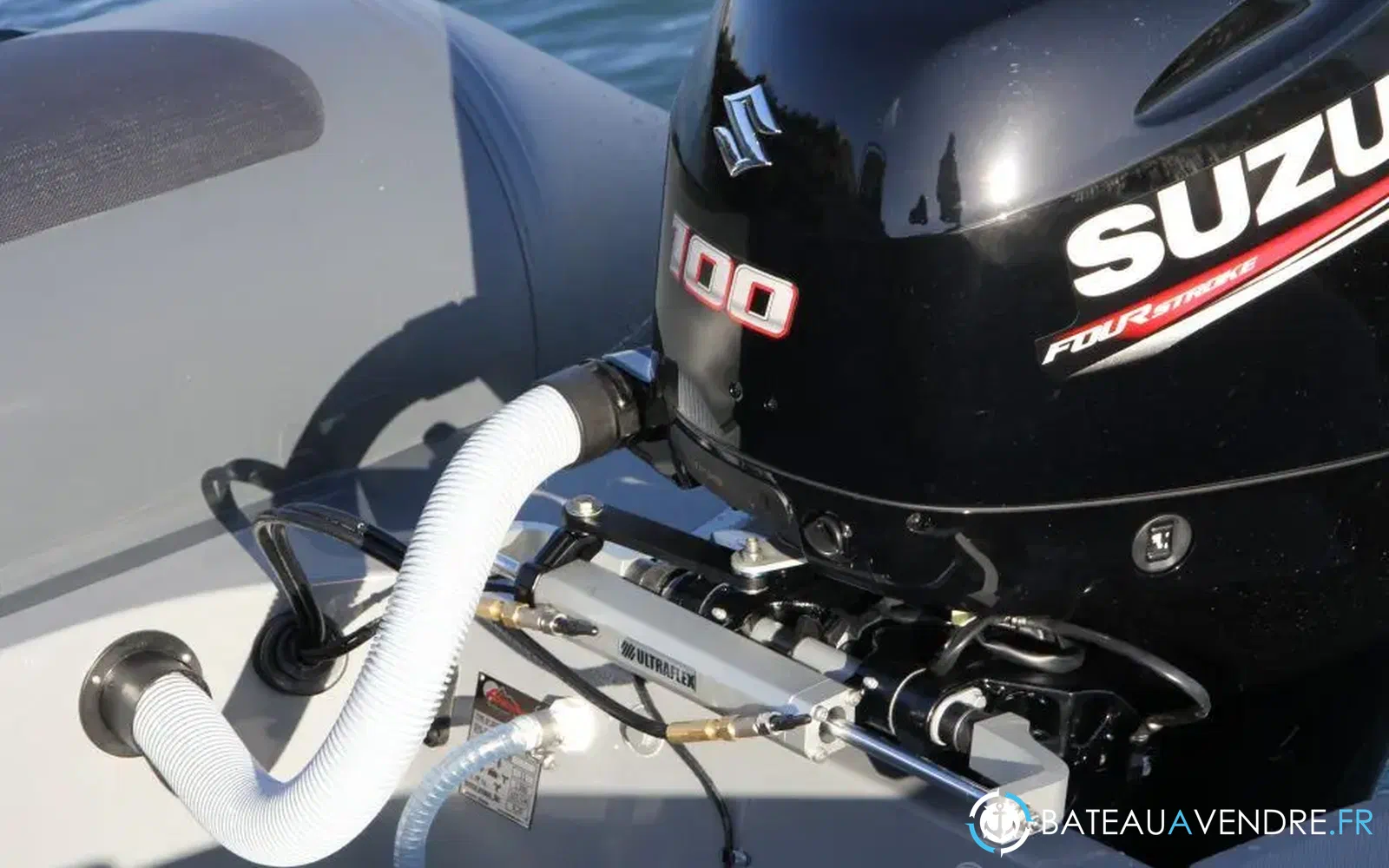 slider 5 Adventure Vesta 585 Profish