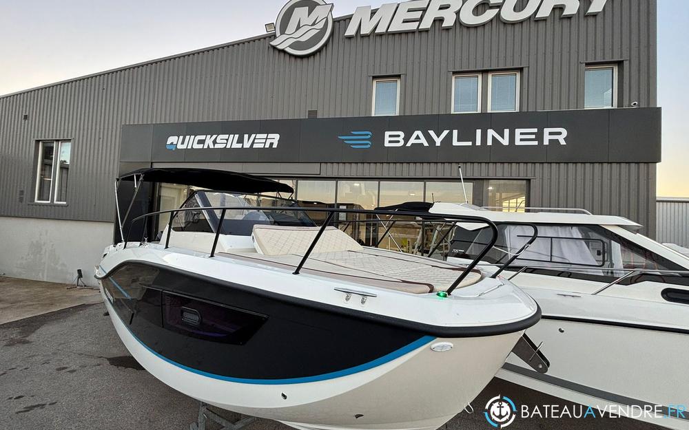 Quicksilver Activ 875 Sundeck photo 3