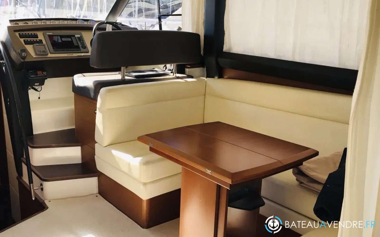 slider 13 Prestige Yachts 400