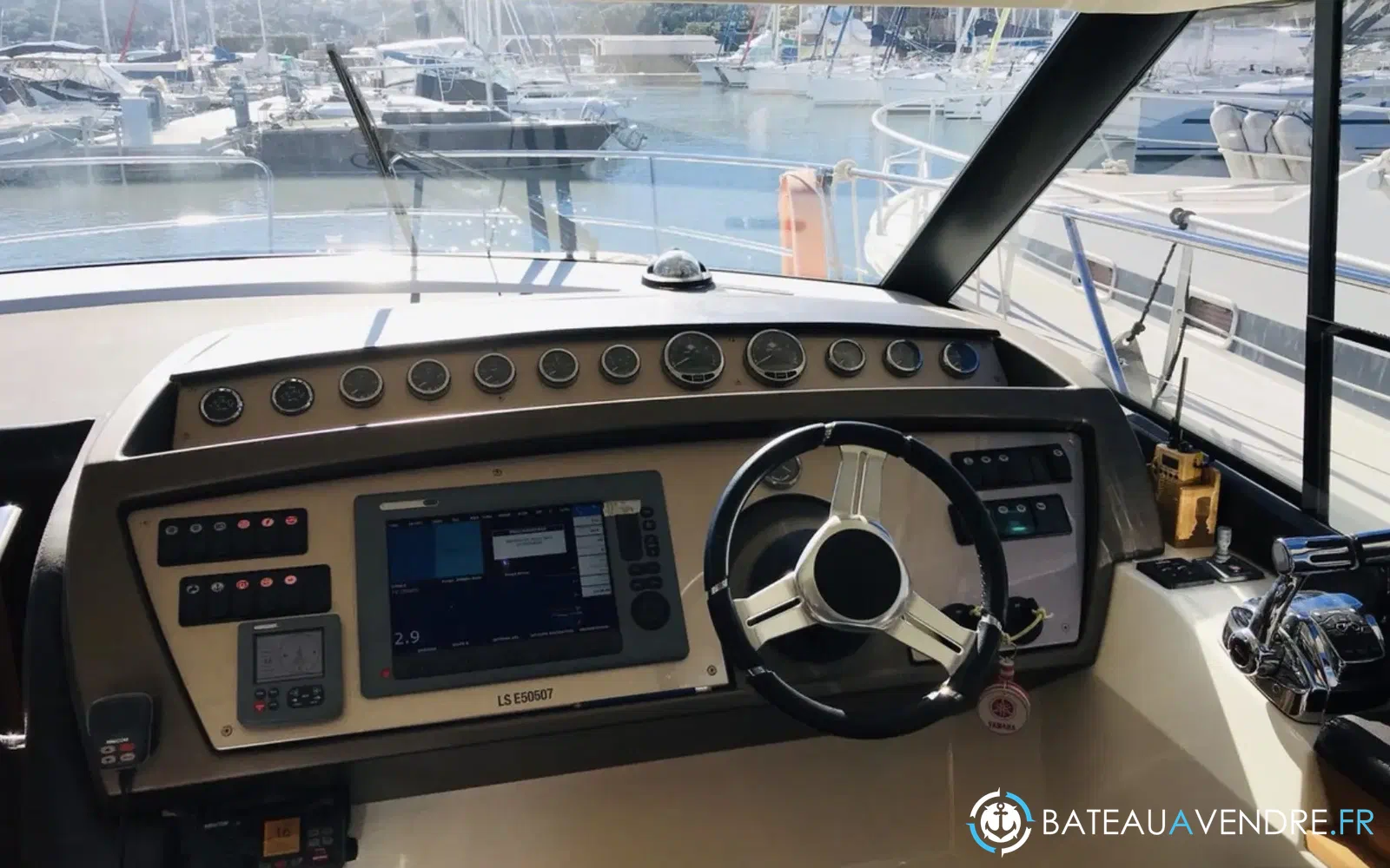 slider 14 Prestige Yachts 400