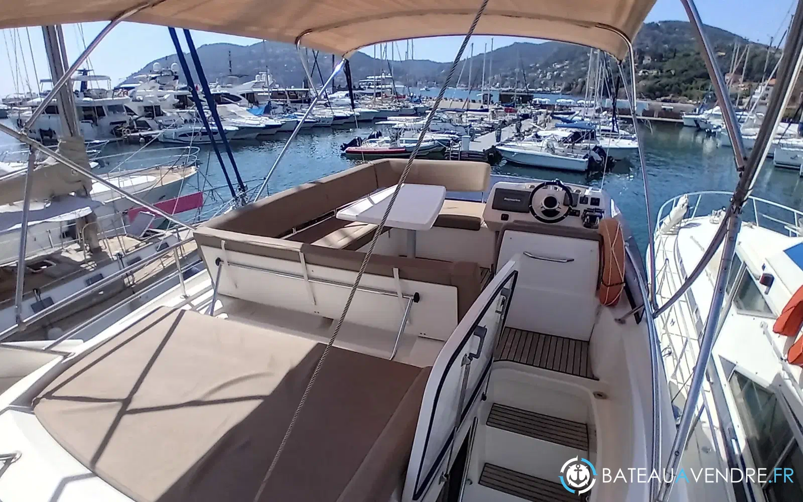 slider 7 Prestige Yachts 400