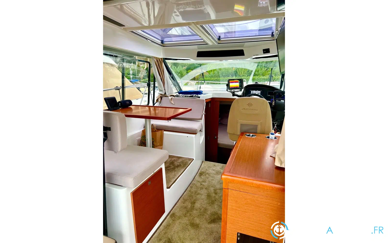 slider 13 Jeanneau Merry Fisher 895