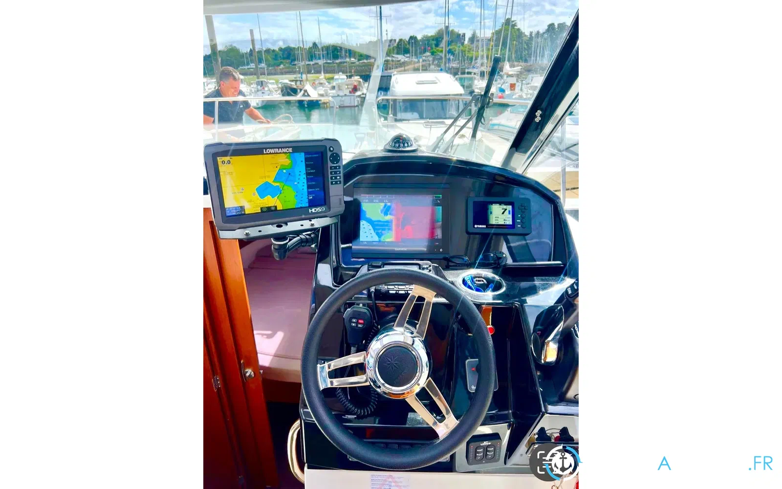 slider 15 Jeanneau Merry Fisher 895