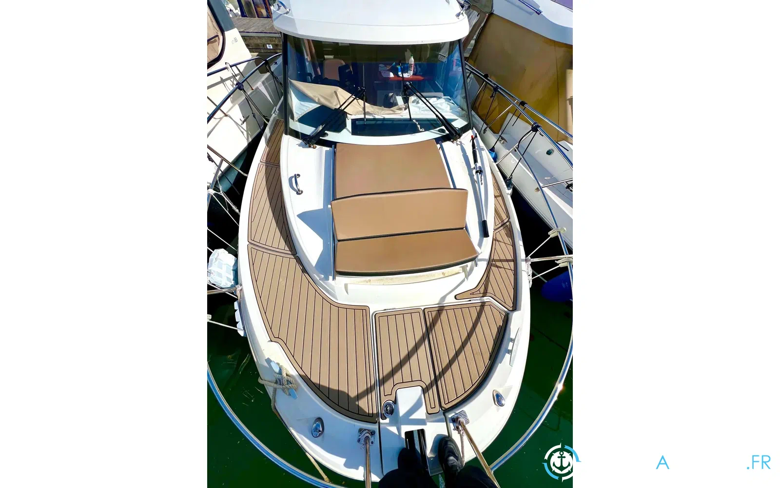 slider 3 Jeanneau Merry Fisher 895