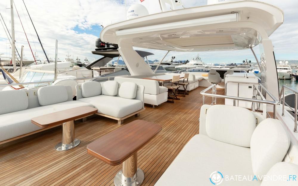 Azimut 72 flybridge photo 2