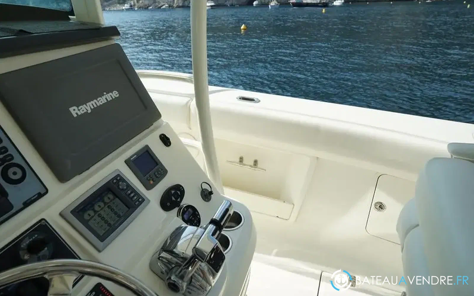 slider 10 Boston Whaler 370 Outrage