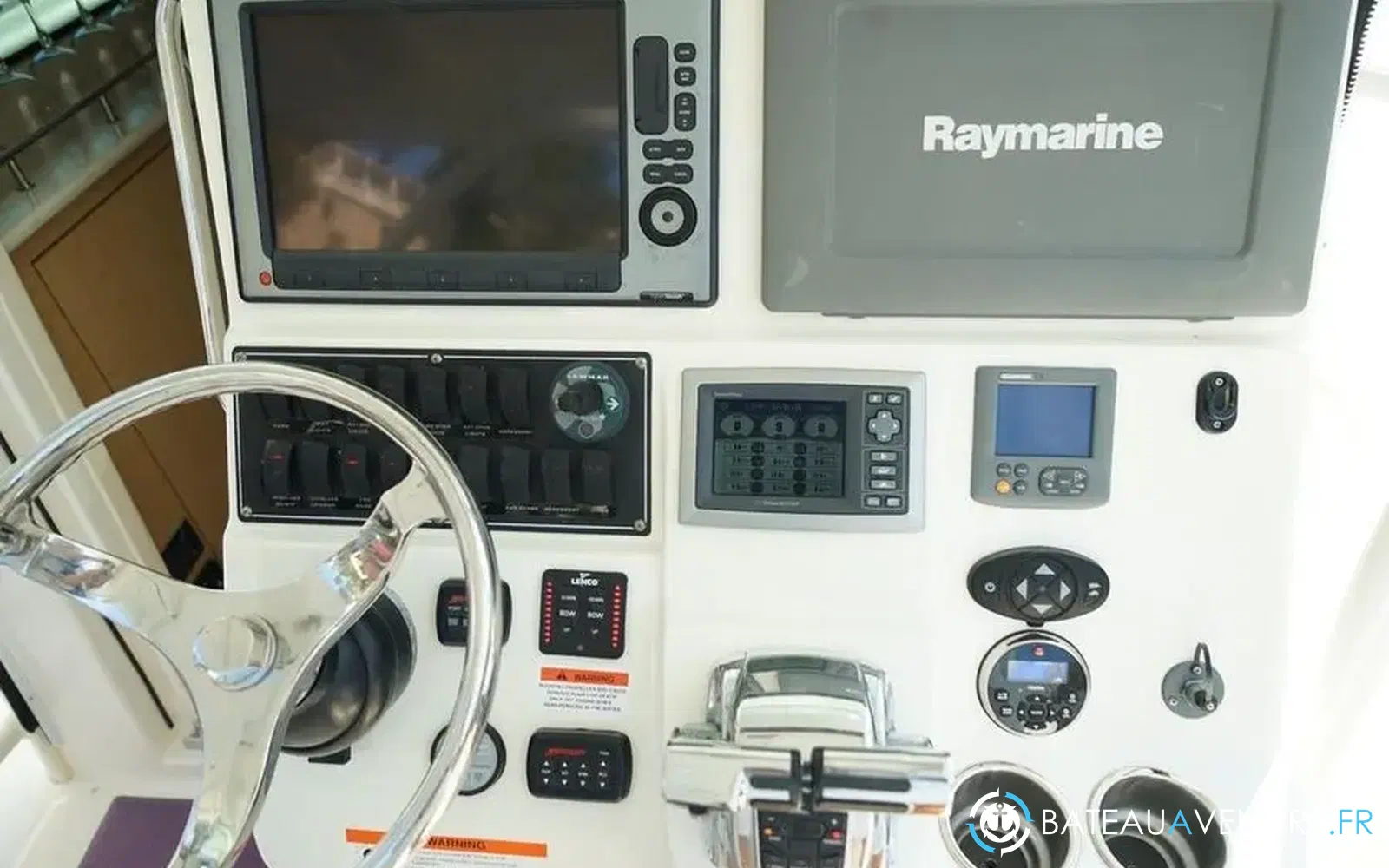 slider 11 Boston Whaler 370 Outrage