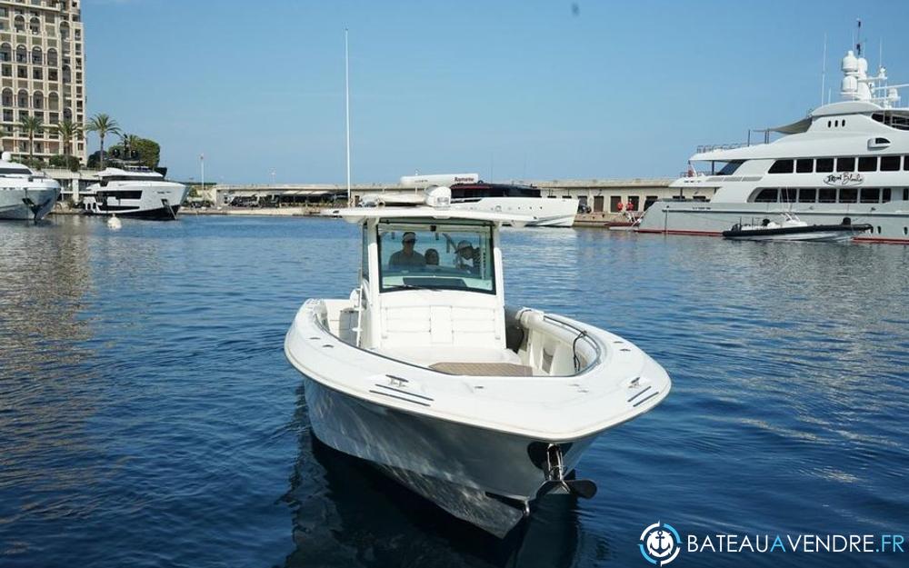 Boston Whaler 370 Outrage photo 2