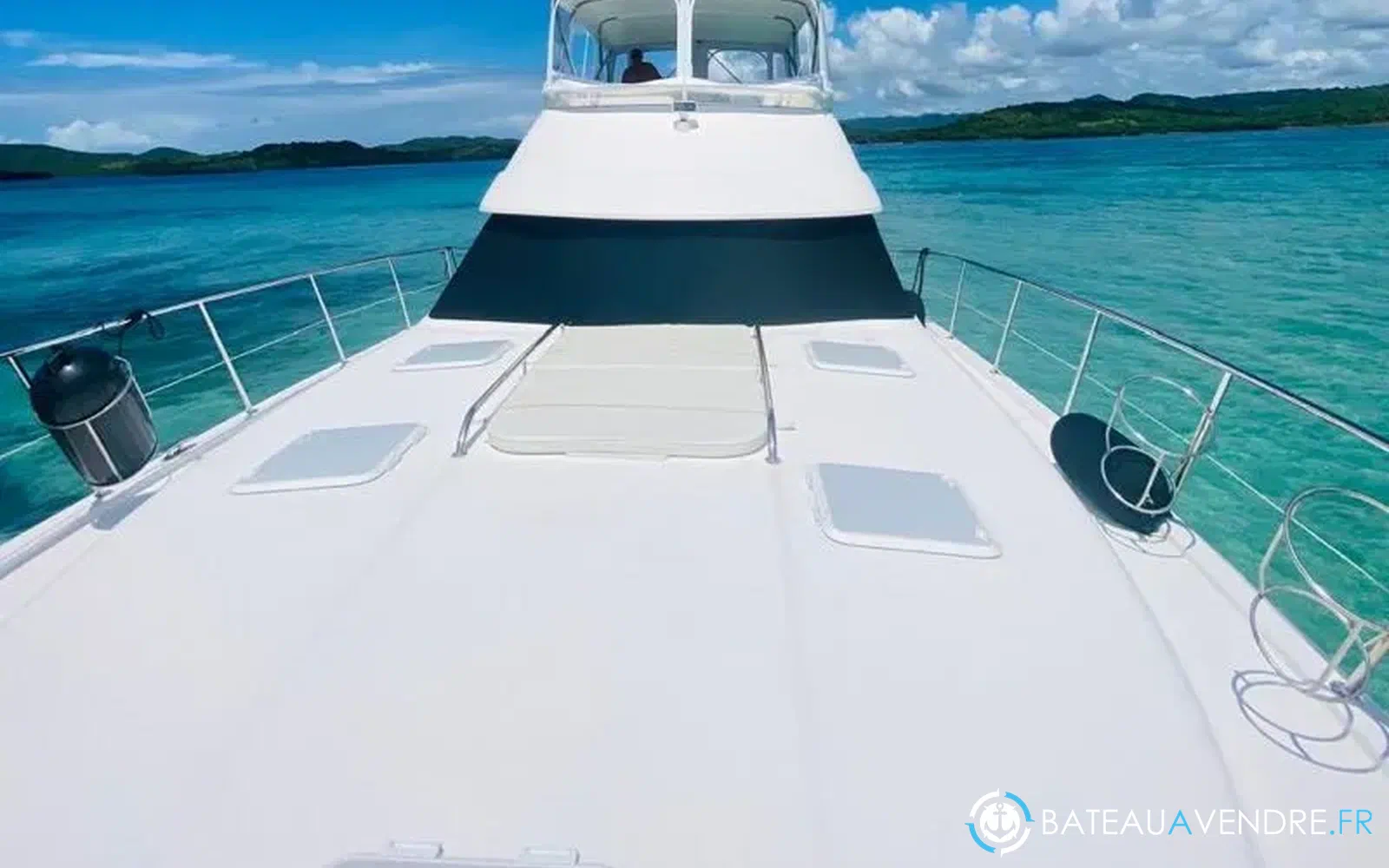 slider 1 Riviera 51 Flybridge
