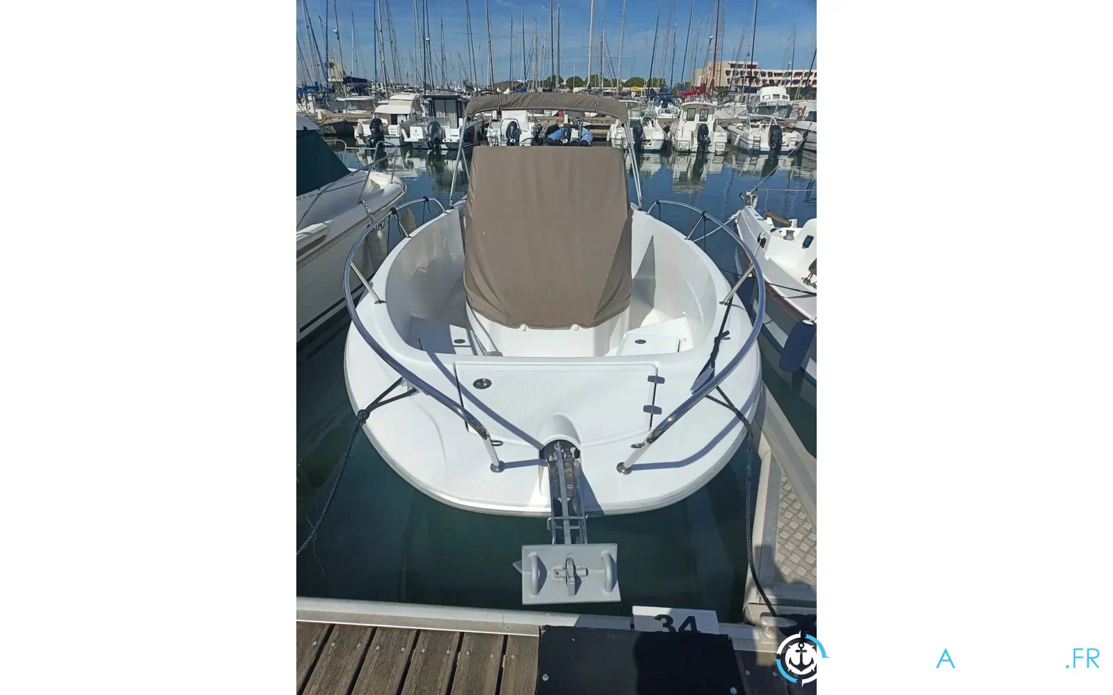 slider 7 Jeanneau Cap Camarat 7.5 CC
