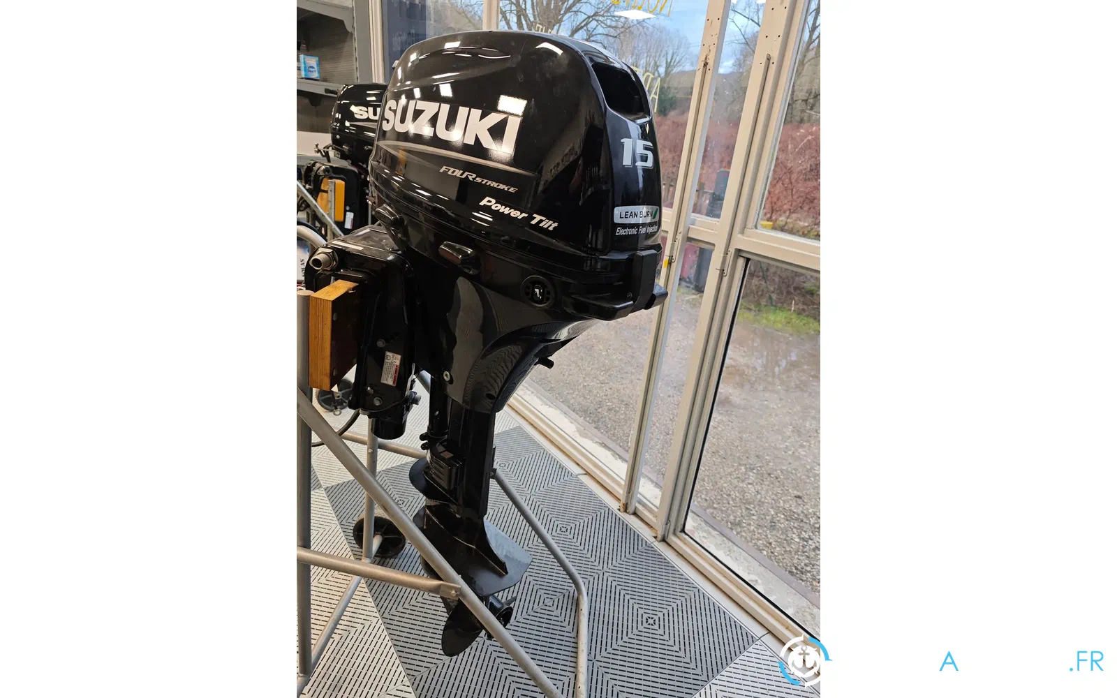 slider 1 Moteur Suzuki 15cv