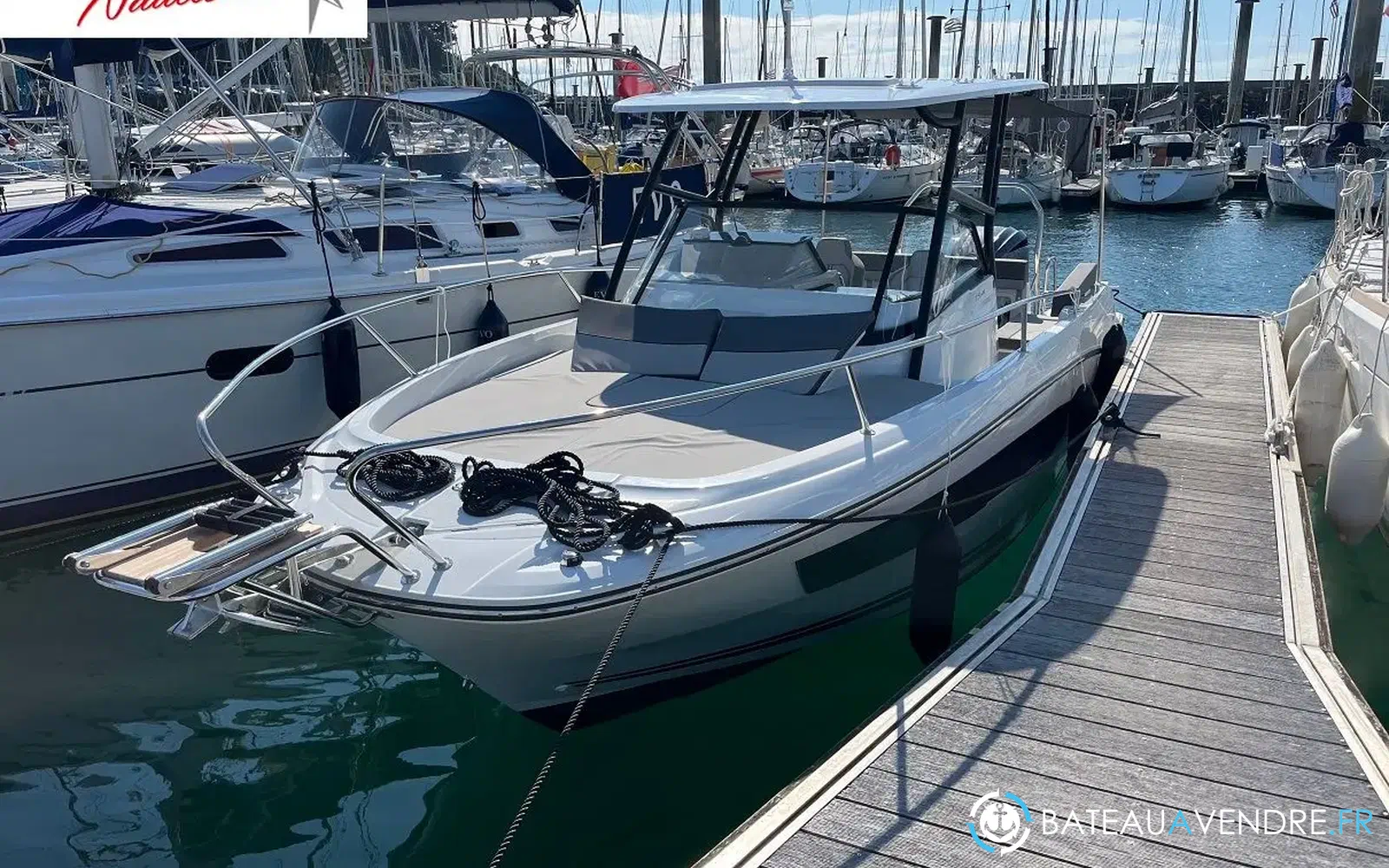 slider 1 Jeanneau Cap Camarat 7.5 WA Serie 3