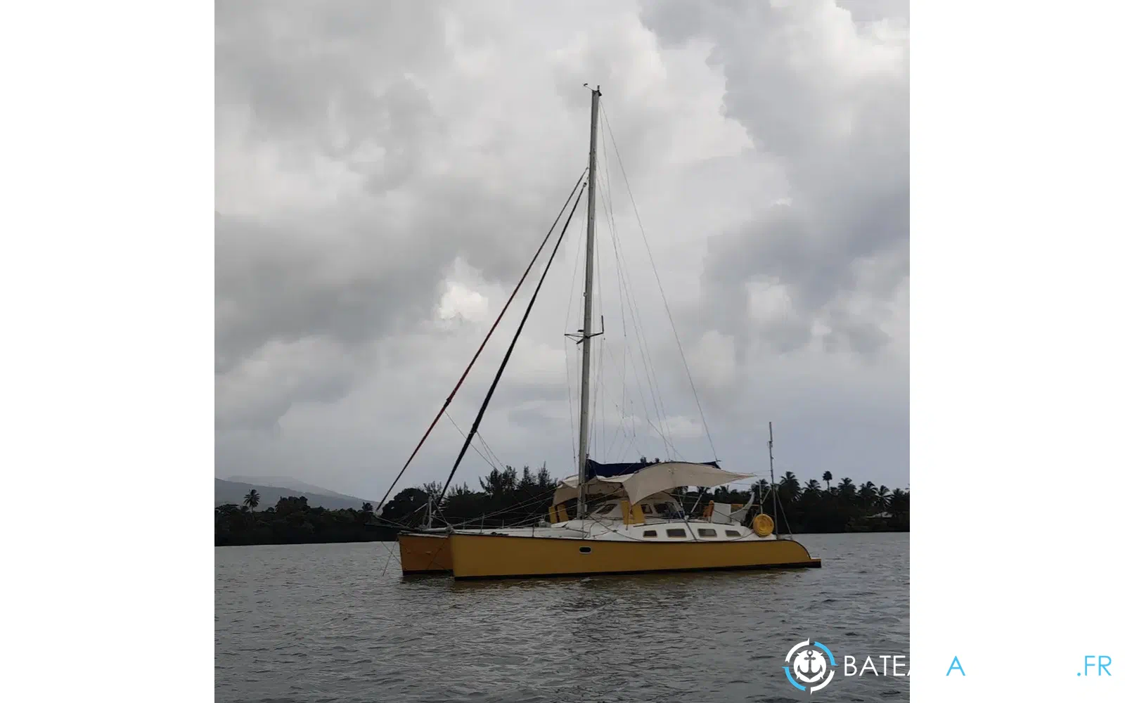 slider 2 Outremer 40