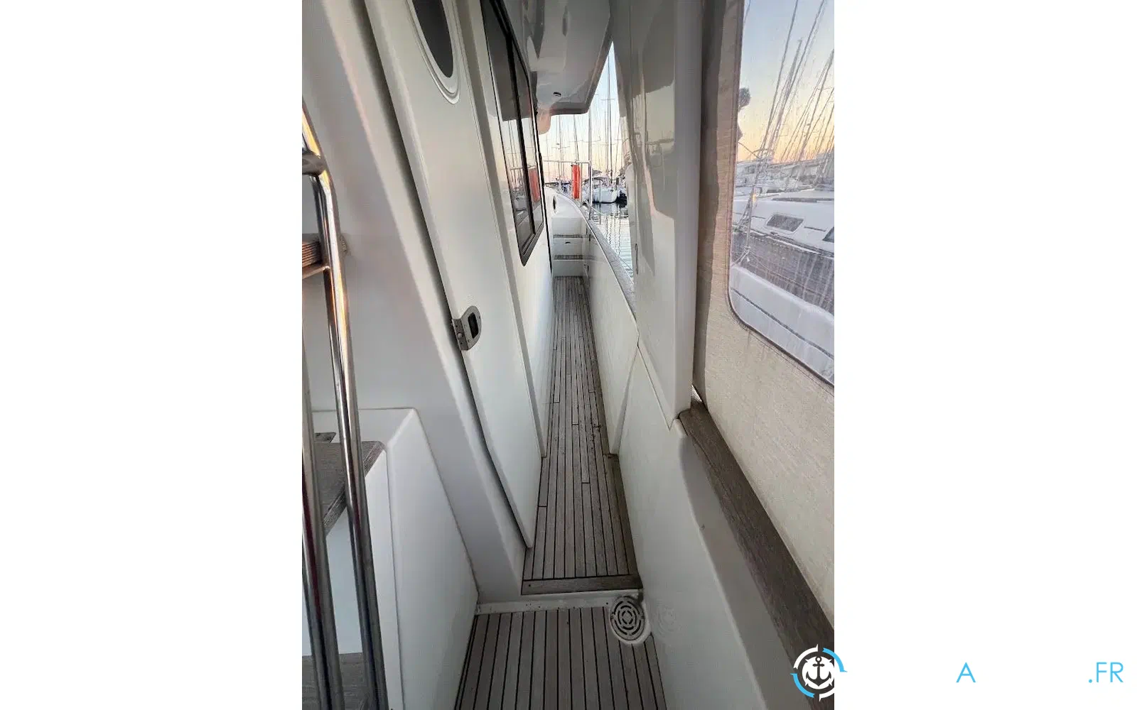 slider 37 Beneteau Swift Trawler 44