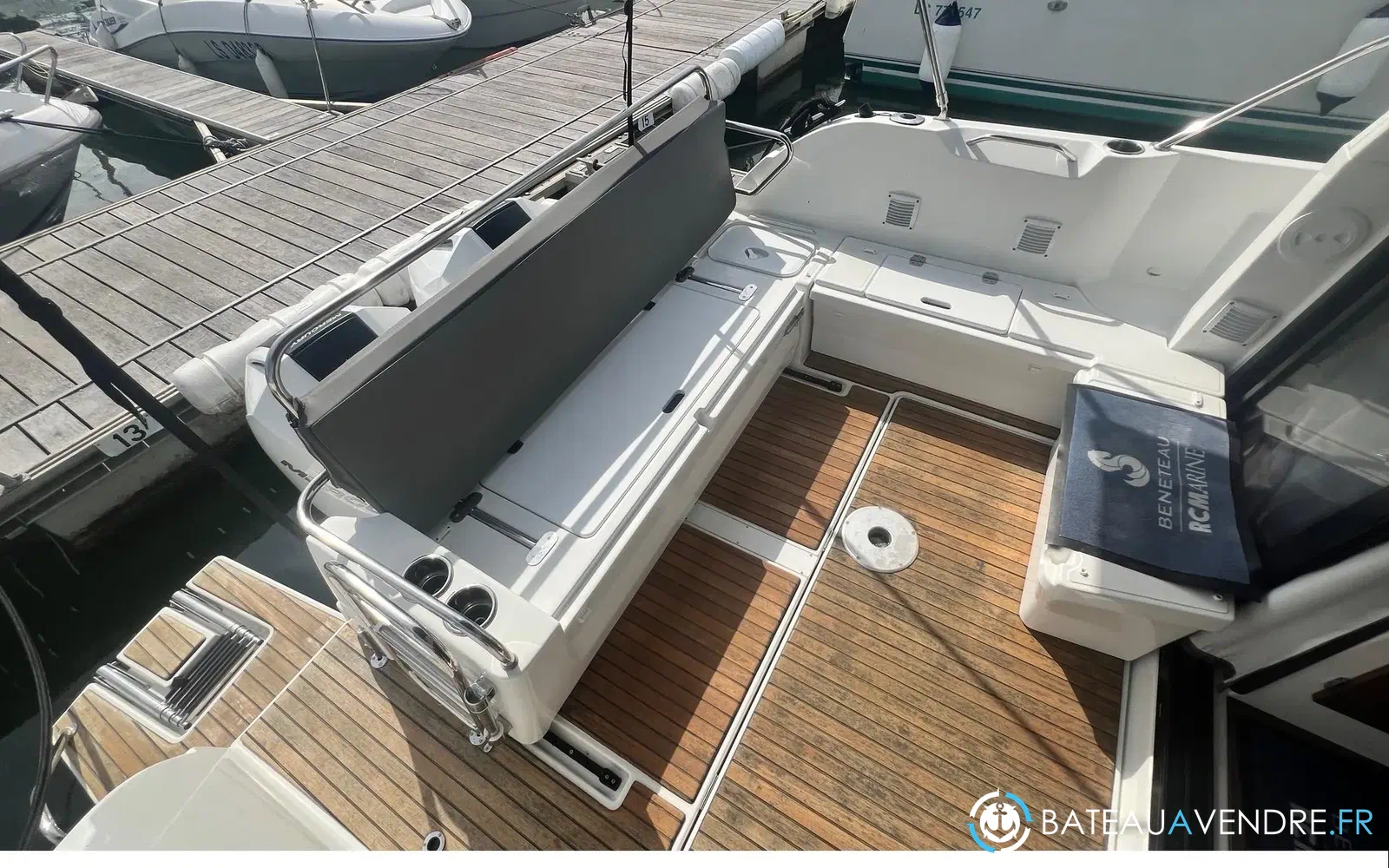 slider 3 Beneteau Antares 9 OB