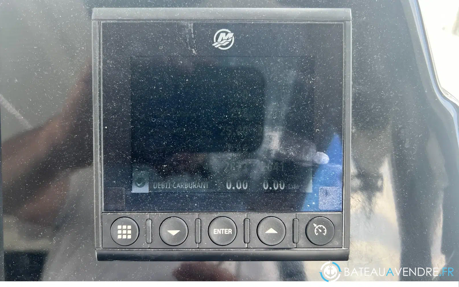 slider 6 Beneteau Antares 9 OB