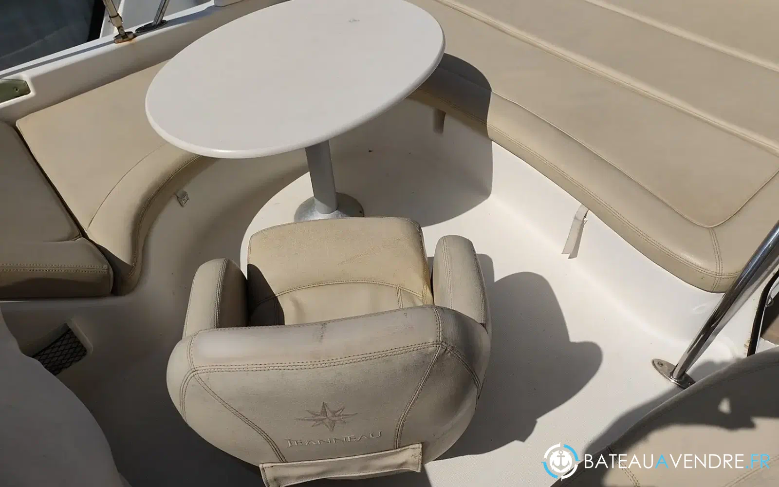 slider 24 Jeanneau Prestige 36 Fly