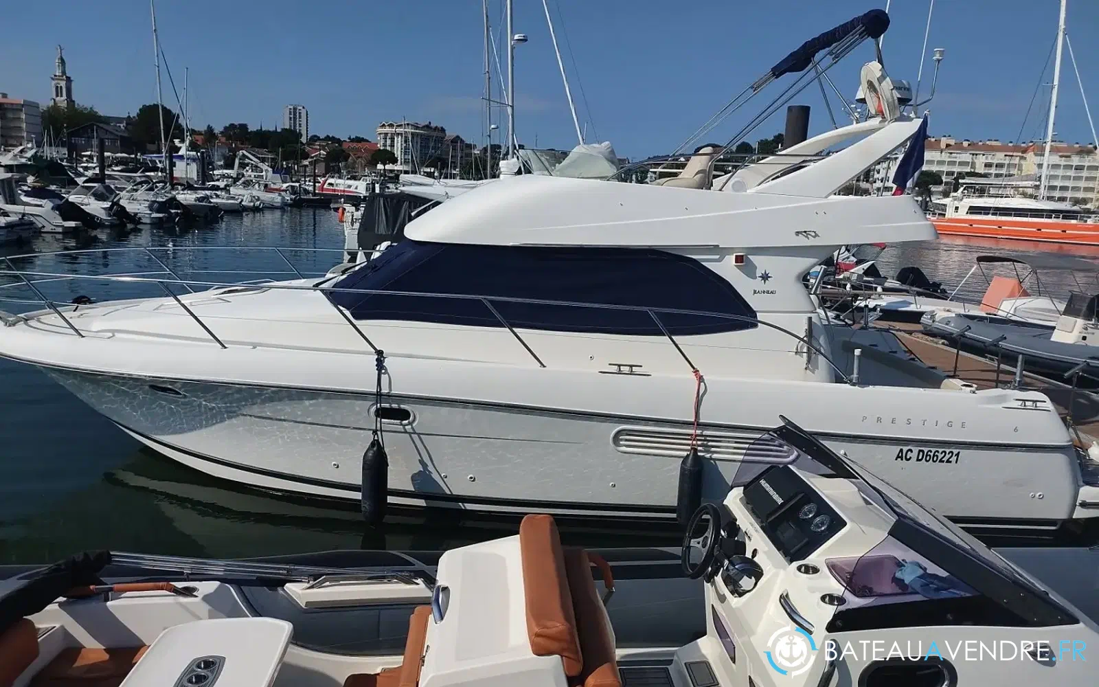 slider 4 Jeanneau Prestige 36 Fly