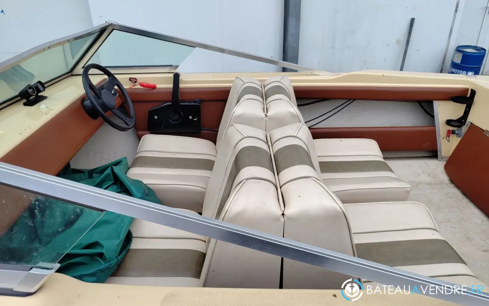slider 6 Glastron V142