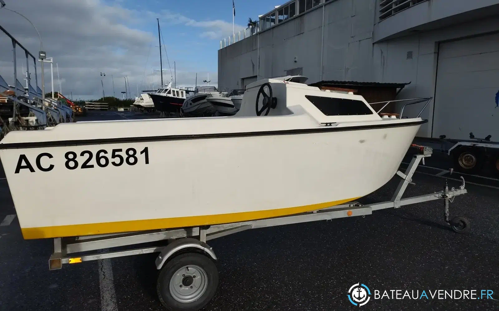 slider 1 Owens Ocean 400