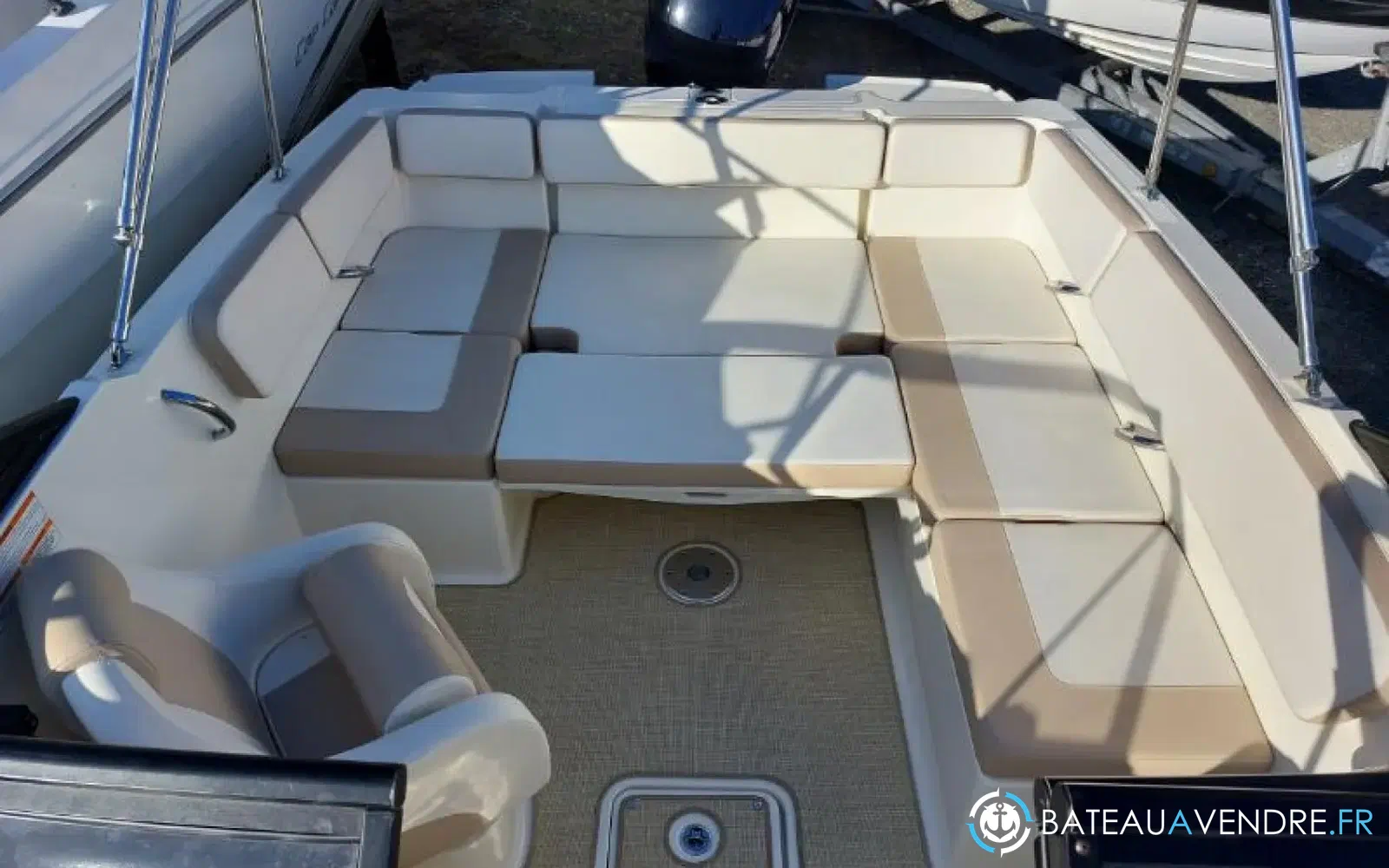 slider 3 Bayliner VR4 OB