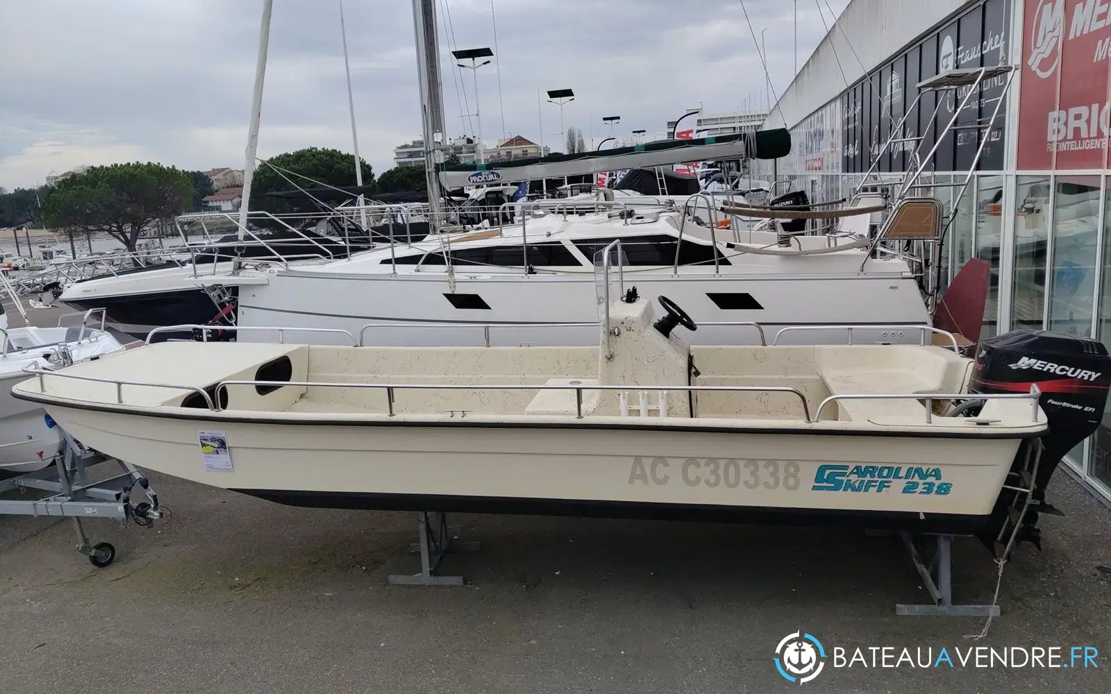 slider 3 Carolina Skiff V 2380