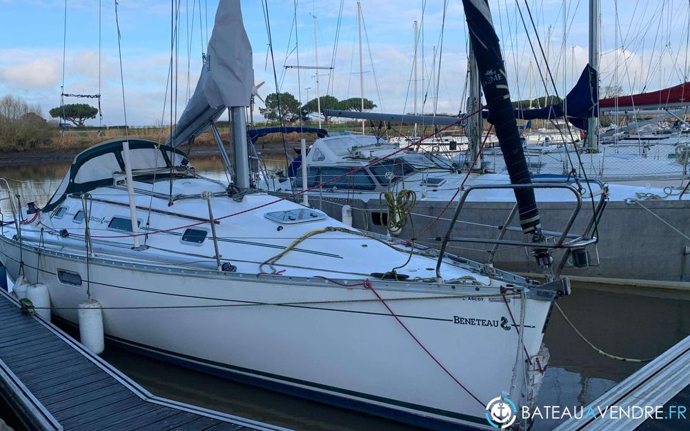 Beneteau Oceanis 300 photo de présentation