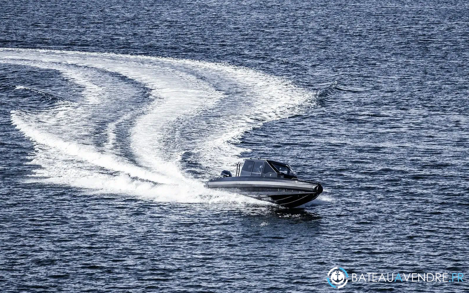 slider 3 Iron Boats 827 Coupe