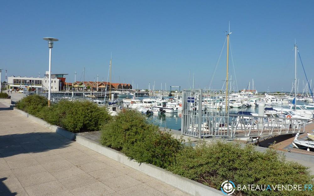 Place de port Verdon photo 3