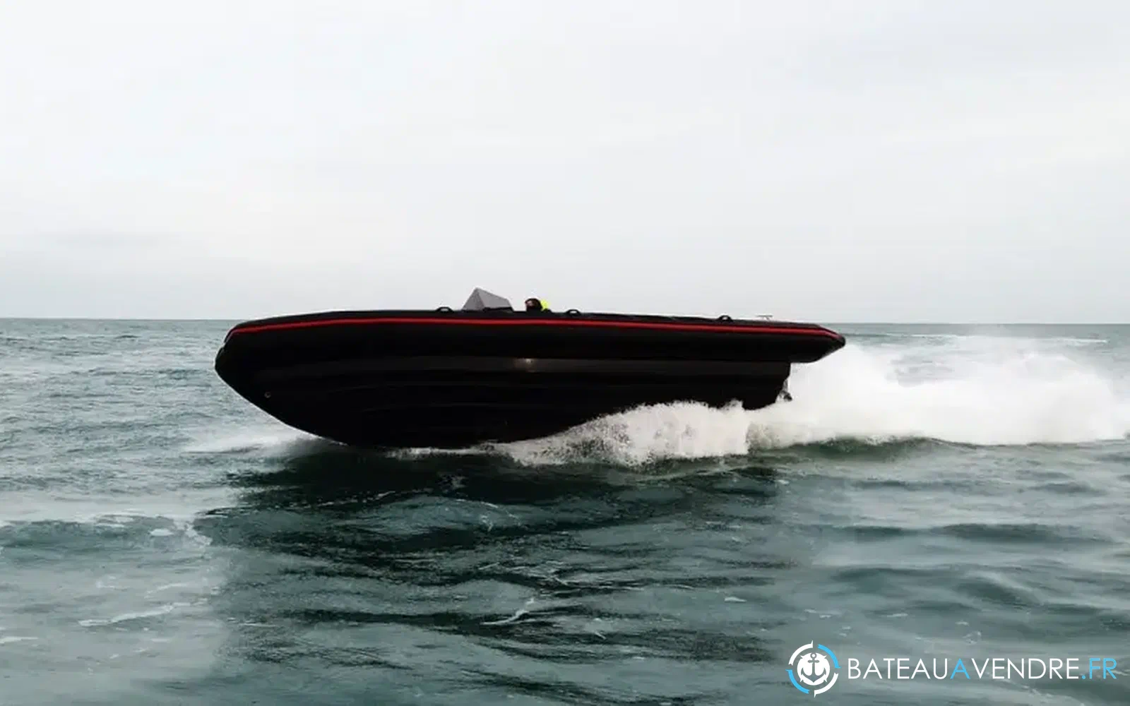 slider 1 Evok Marine Evok 28 Fishing