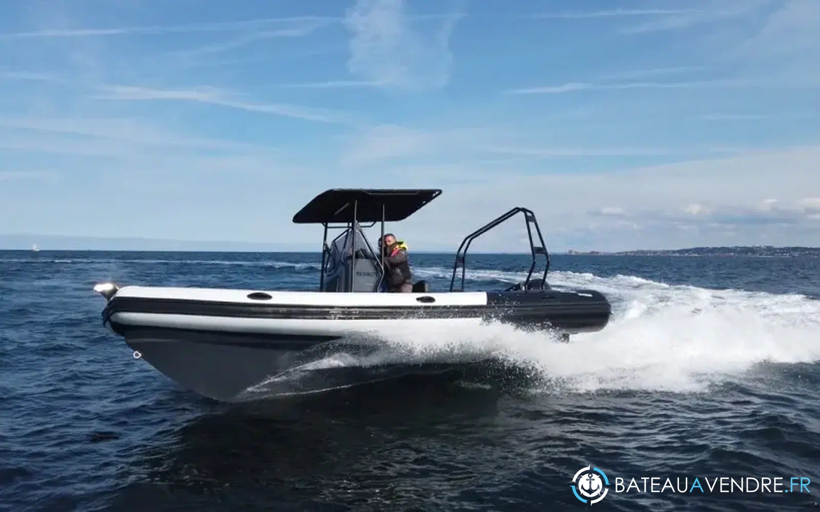 slider 0 Evok Marine Evok 23 Fishing