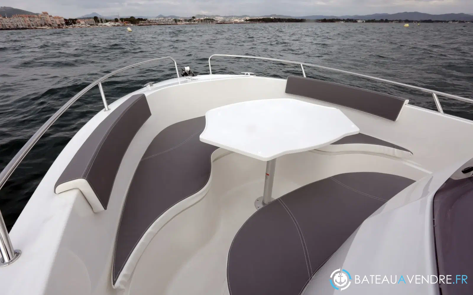 slider 1 Pacific Craft 625 Open