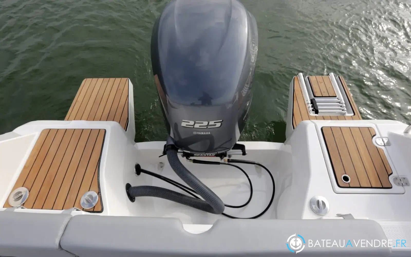 slider 2 Pacific Craft 750 SC