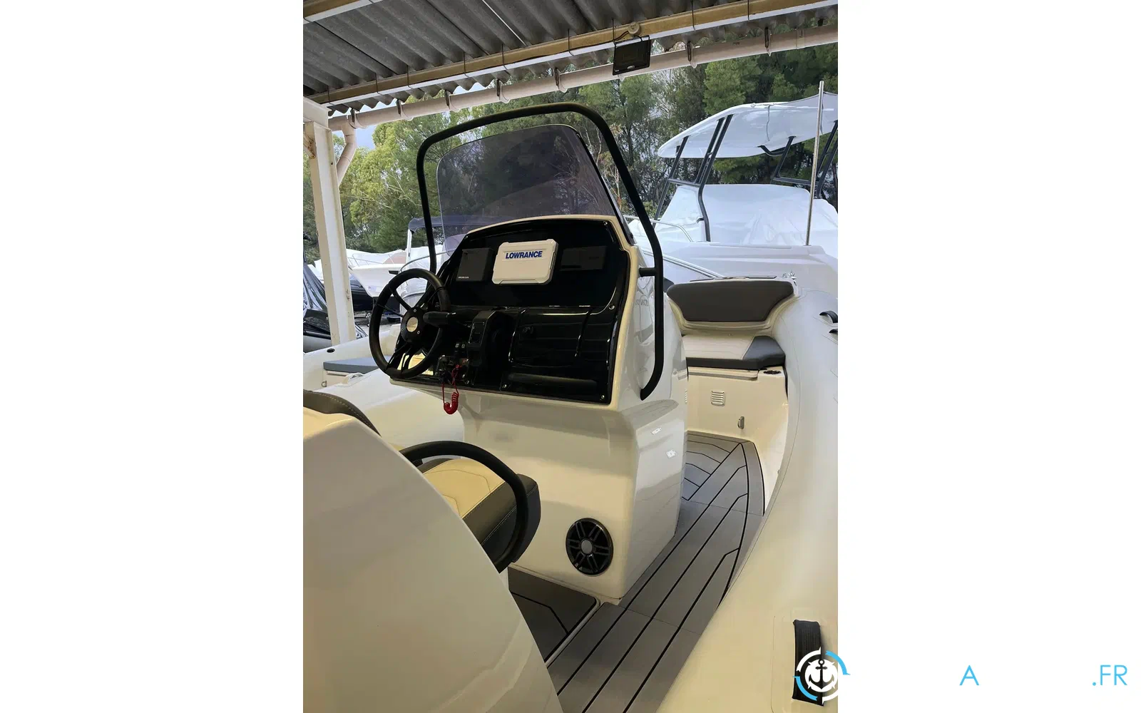 slider 1 Grand Golden Line G650