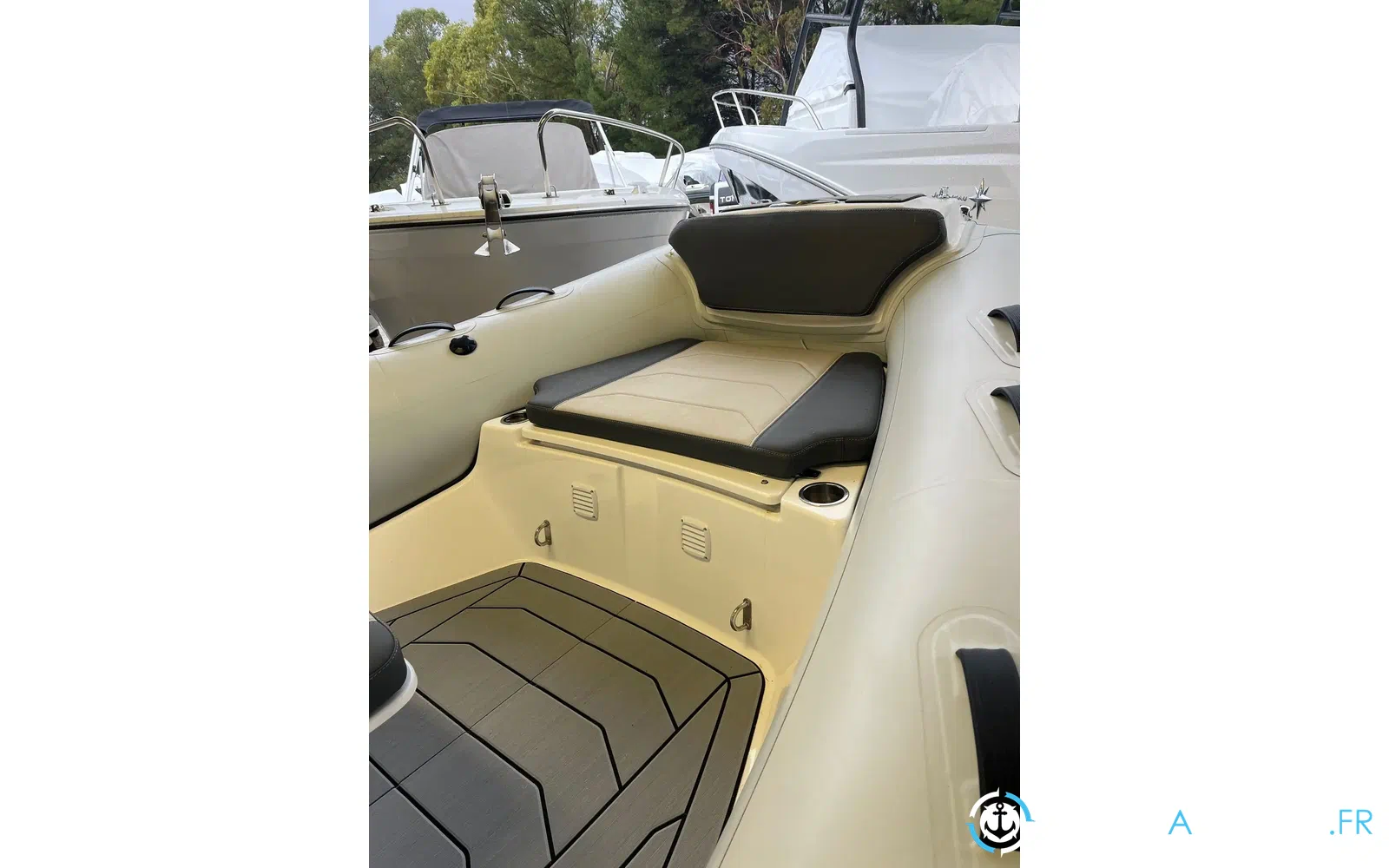 slider 5 Grand Golden Line G650