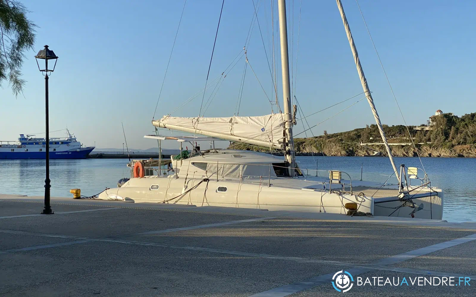 slider 10 Fountaine Pajot Athena 38