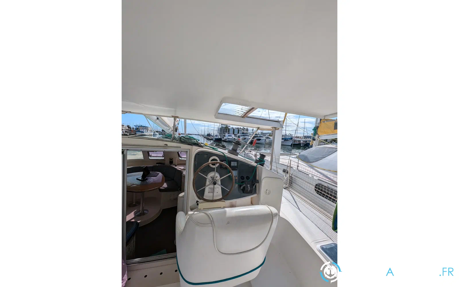 slider 24 Fountaine Pajot Athena 38