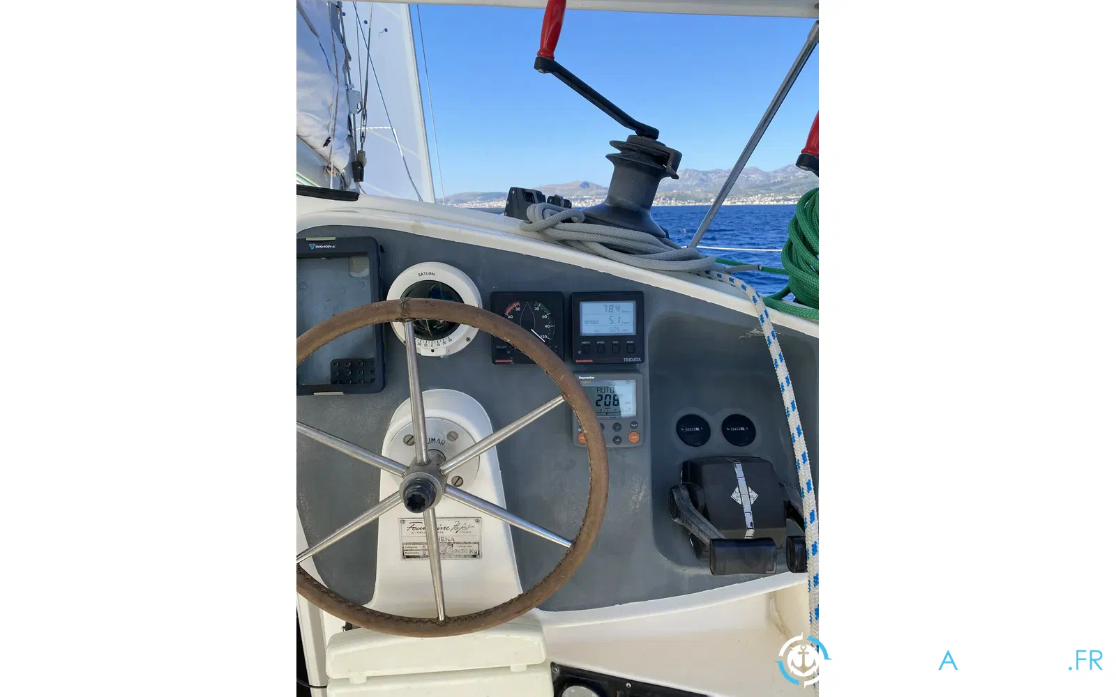 slider 25 Fountaine Pajot Athena 38