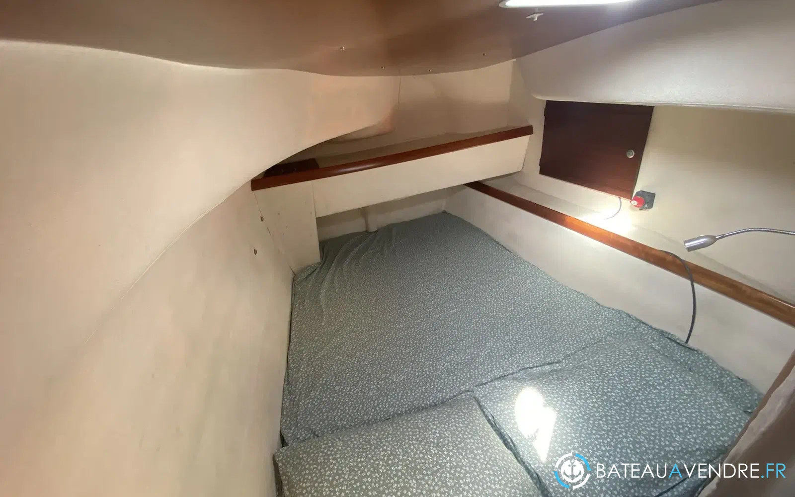 slider 35 Fountaine Pajot Athena 38