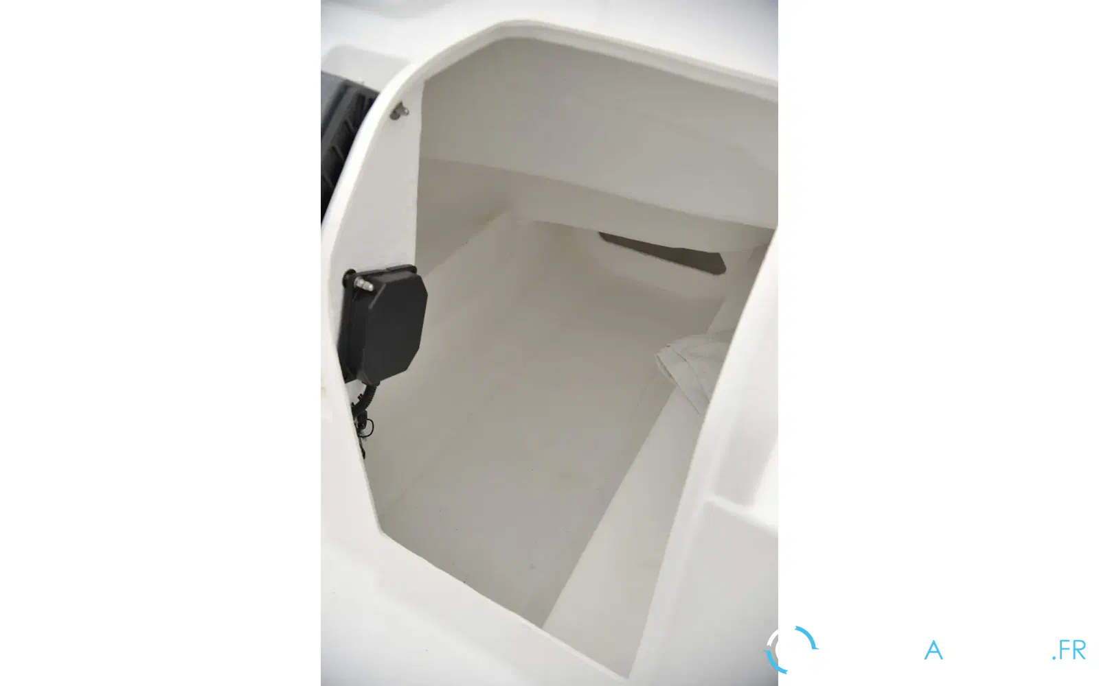 slider 3 B2 Marine Cap Ferret 522