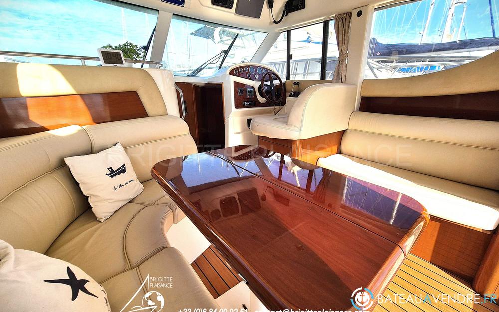 Jeanneau Prestige 32 photo de présentation