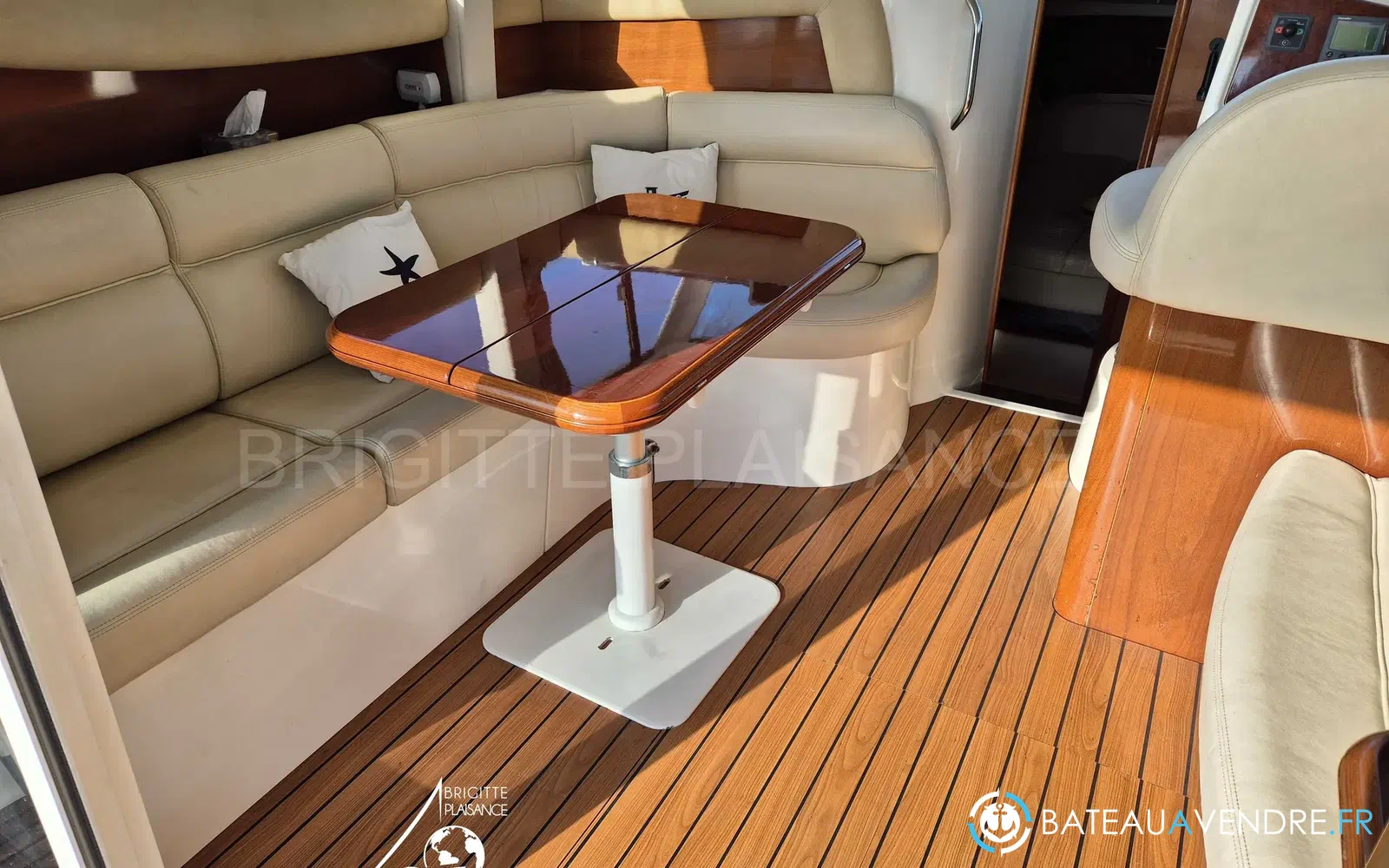 slider 4 Jeanneau Prestige 32