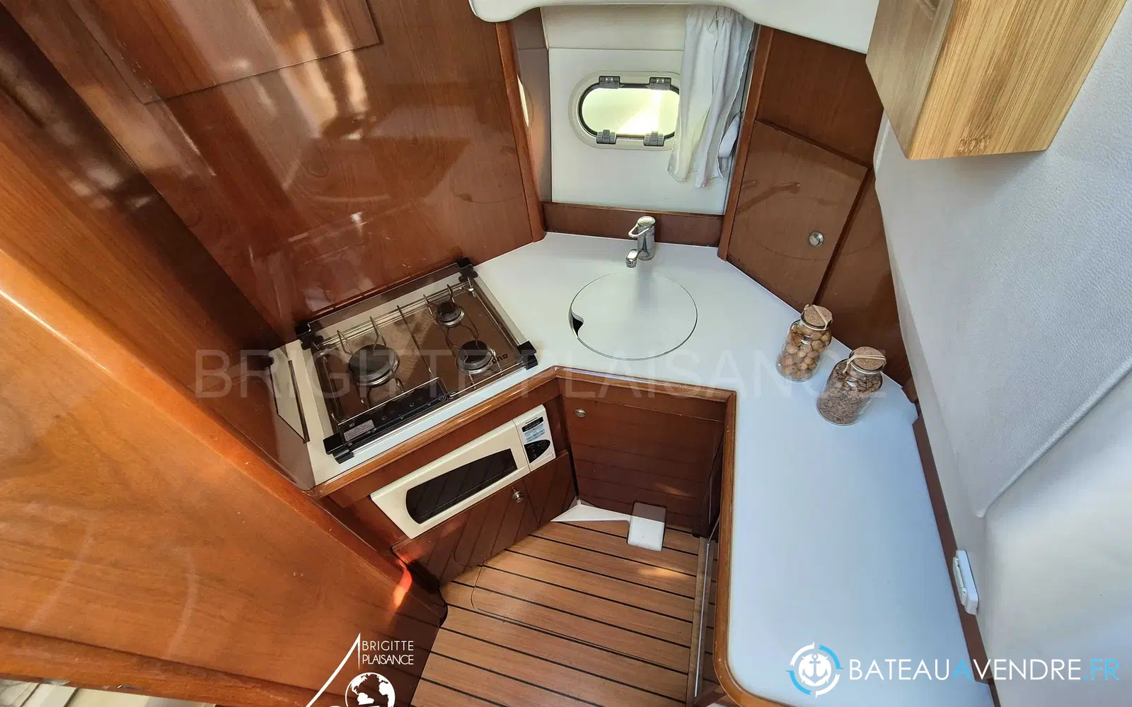 slider 6 Jeanneau Prestige 32