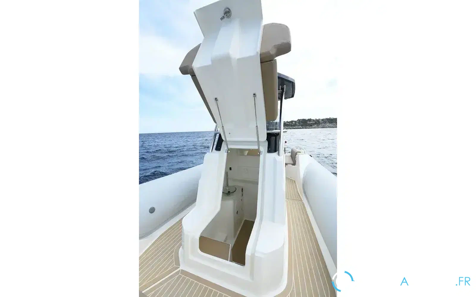 slider 4 Capelli Tempest 900