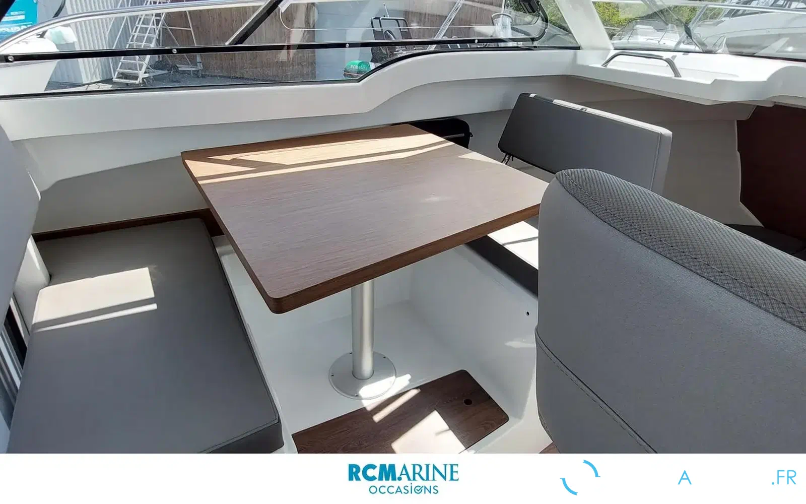 slider 7 Beneteau Antares 7 OB